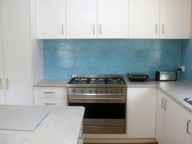 Fully Furnished Accommodation Suit Students, and/or Contract and Project Workers
