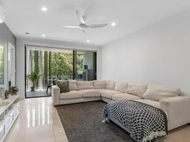 Fully Furnished Air Con Great Location