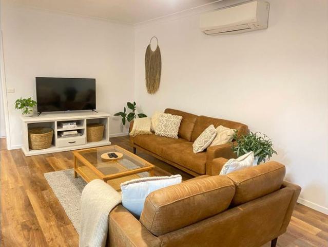 Fully Furnished Air Conditioned Central Apartment