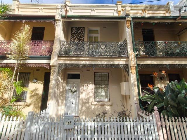 Fully furnished Air conditioning Renovated 2B Terrace Move In Ready
