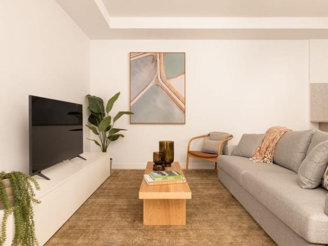 FULLY FURNISHED, ALL BILLS COVERED