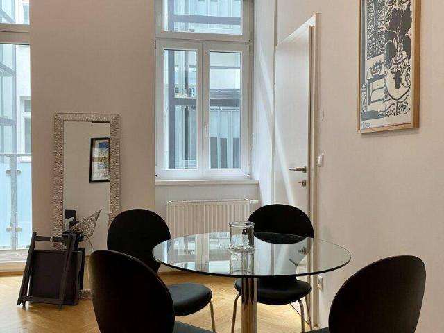 FULLY FURNISHED & ALL INCLUSIVE / 3 6 MONTHS RENTALS, AVAILABLE EARLY OCTOBER / NASCHMARKT, THELL, KETTENBRÜCKENGASSE