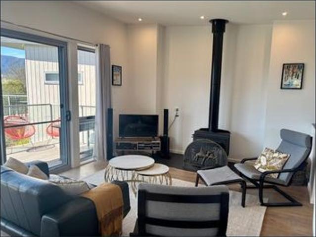 Fully Furnished Alpine Apartment – 3 month lease available