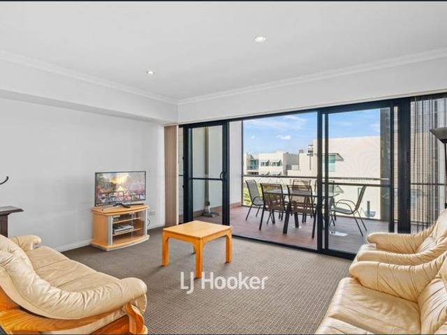 Fully Furnished Apartment Moments from the Beach