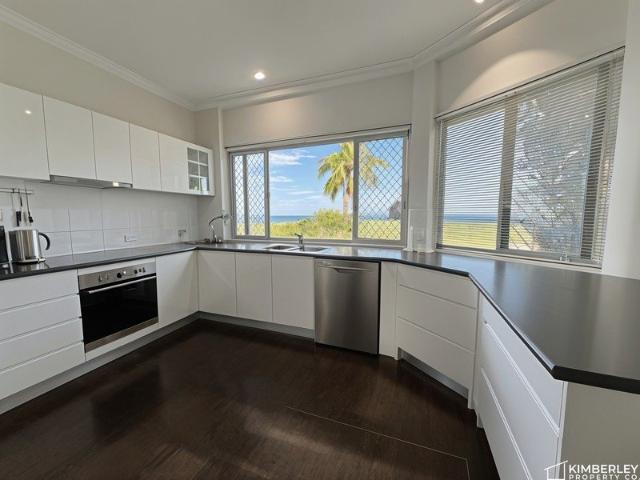 Fully Furnished Apartment at Moonlight Bay!