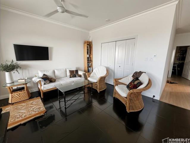 Fully Furnished Apartment at Moonlight Bay!
