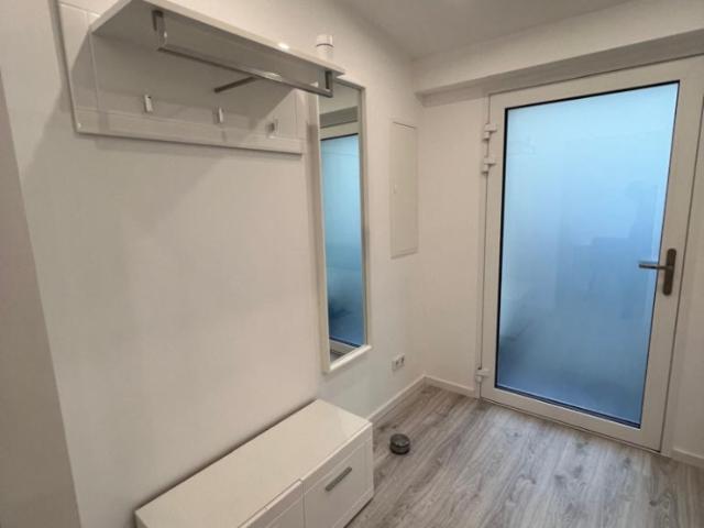 Fully Furnished Apartment Available for Short Term Sublet in Berlin Spandau I am offering my entire 45 m2 apartment in Spandau for a short term sublet from 20 November until 31 January