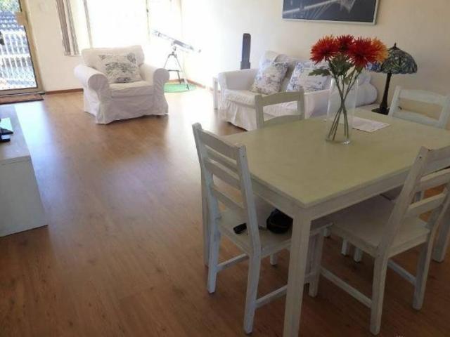 Fully Furnished apartment by the Lake with a Pool