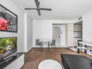 Fully Furnished Apartment in Mantra Midtown Brisbane