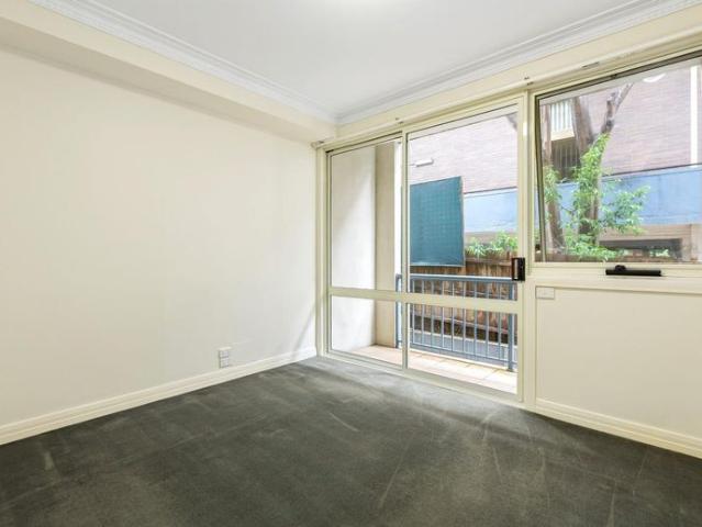Fully Furnished Apartment in Exclusive Darling Street Location