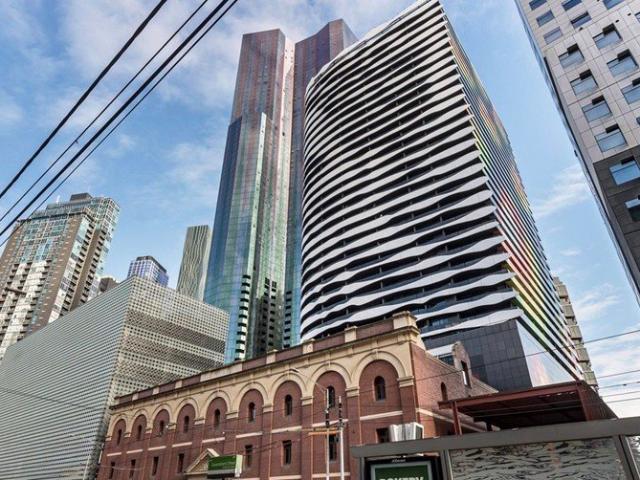 Fully Furnished Apartment in Prime Carlton Location