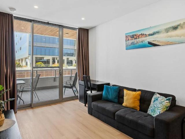Fully Furnished Apartment in Prime Rivervale Location