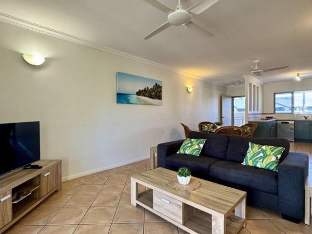 Fully Furnished 2 Bedroom Apartment 800m to Port Douglas Town