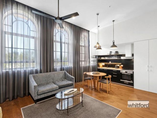 Fully Furnished Apartment in the City Centre!