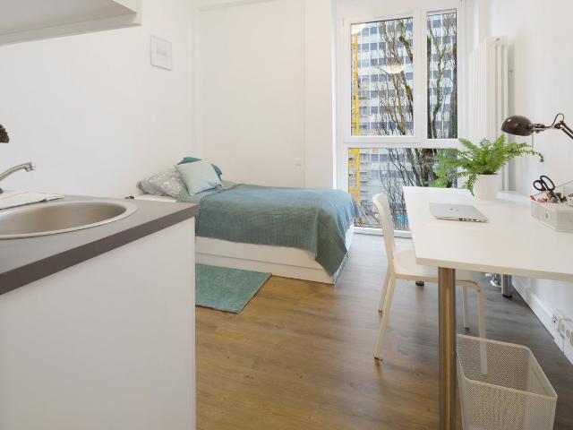 Fully furnished apartment with access to modern communal areas, Munchen Amsterdam Apartments for Rent