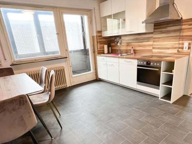 Fully furnished apartment with balcony for up to 7 guests in Linkenheim Hochstetten