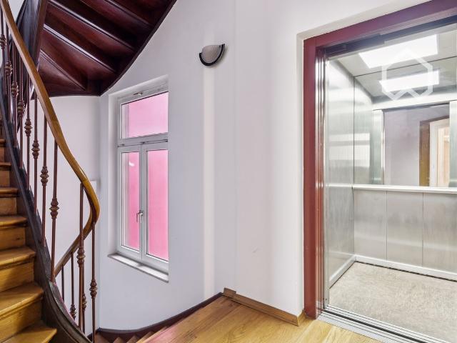 Fully furnished apartment with balcony in Frankfurt Nordend