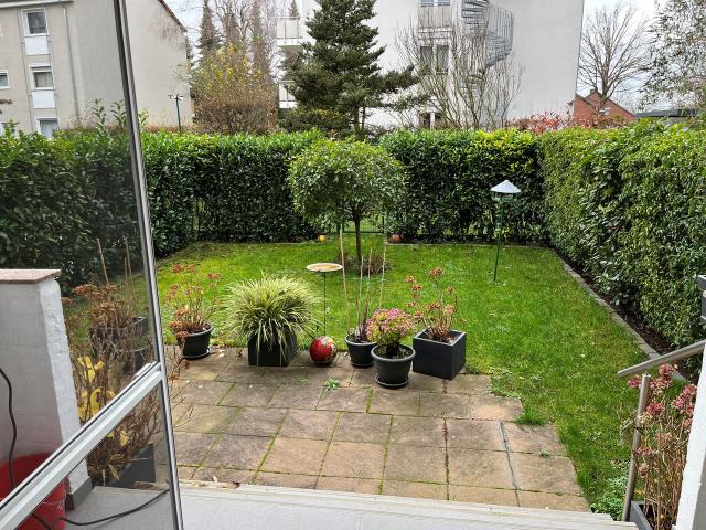 FULLY FURNISHED APARTMENT WITH GARDEN AND TERRACE ON THE RIVER RHINE, Koln Amsterdam Apartments for Rent
