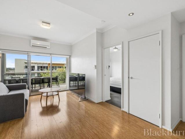 Fully Furnished Apartment with Pool & Gym