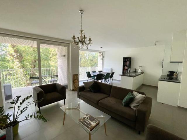 Fully furnished apartment with parking near the station