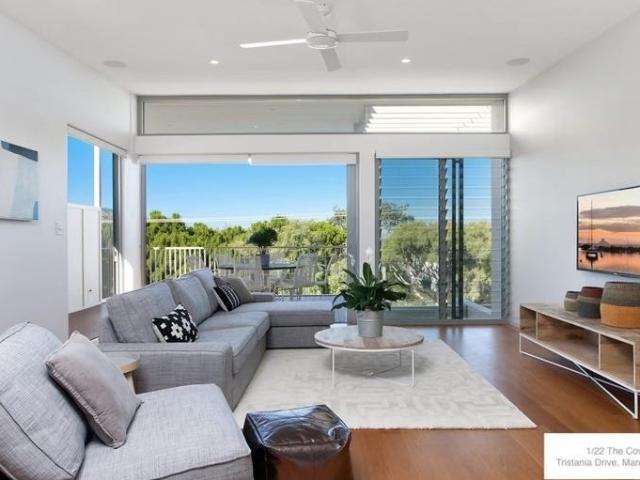 Furnished Architect Designed Beach House with Saltwater Pool