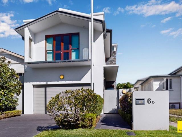 Fully Furnished Architectural Elegance, Resort Style Living & Entertainer's Luxury