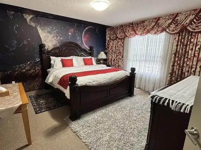 Fully Furnished as seen in the pictures Family friendly and Spacious — 3 Bedrooms+ Den House