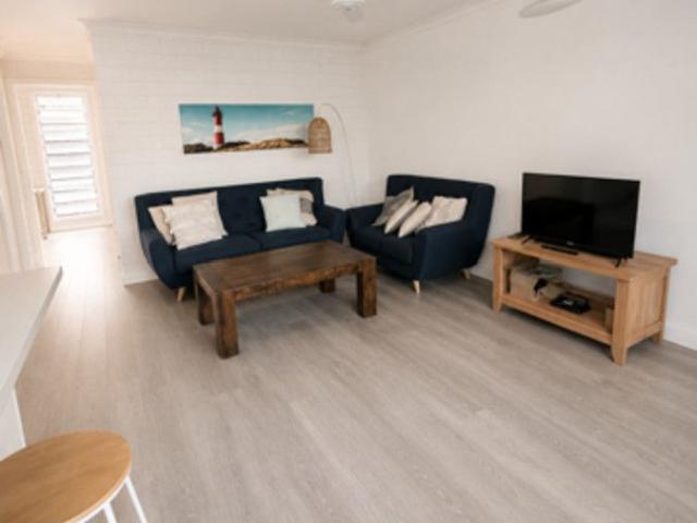 Fully Furnished Bayside Living in the Heart of Manly