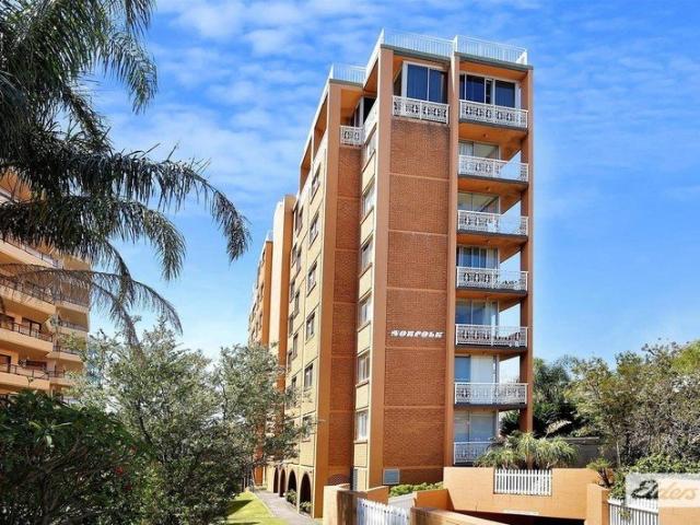 Fully Furnished Beachside Apartment