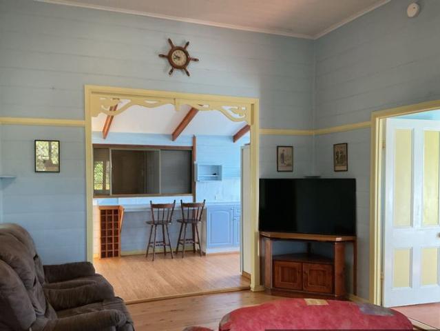 Fully Furnished Beachside Living – Lease Until 23.4.27