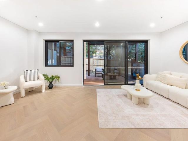 Fully Furnished Brand New Luxury Boutique Townhouse for Lease | Private Lift | Walk to Killara Station