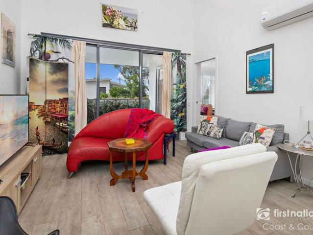 Fully Furnished Bright & Cheerful Apartment