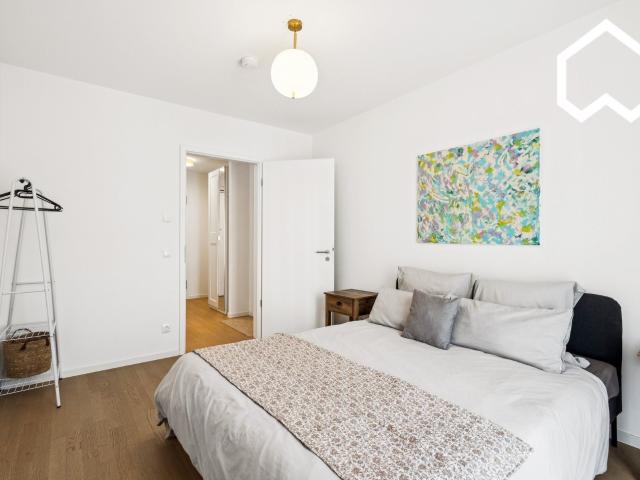 Fully Furnished, Bright & Spacious Apartment South Facing Balcony & Amenities