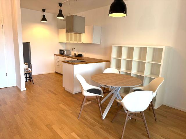 Fully furnished, bright 2 room apartment – quiet, U4 direct to Messe, Frankfurt Amsterdam Apartments for Rent