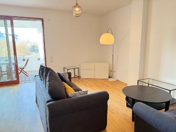 Fully furnished, bright 2 room apartment – quiet, U4 direct to Messe