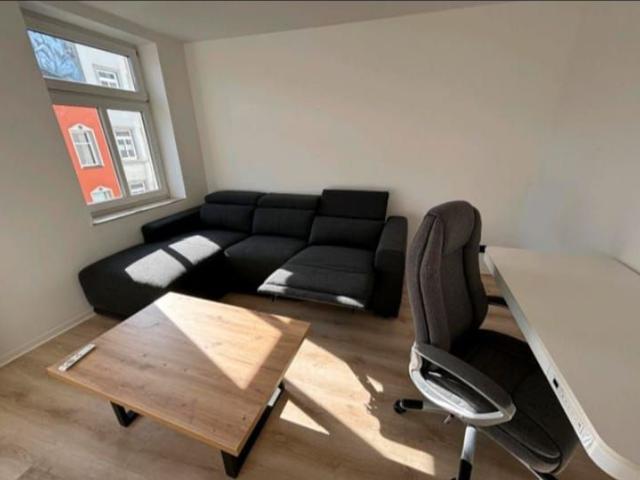 Fully Furnished Business Apartment with Equipped Kitchen & Washer in Rostock