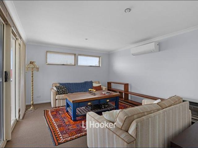 Fully Furnished Golf Course Living
