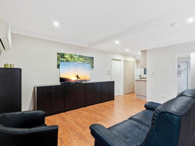 FULLY FURNISHED GRANNY FLAT