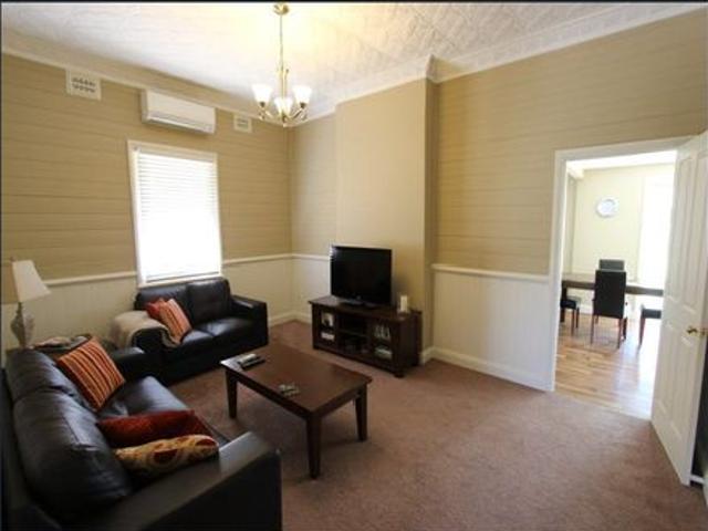 Fully Furnished Downtown House