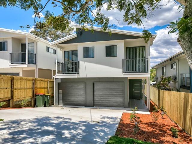 FULLY FURNISHED, DESIGNER STUDIO APARTMENT BILLS INCLUDED!