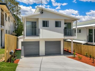 FULLY FURNISHED, DESIGNER STUDIO APARTMENT BILLS INCLUDED!