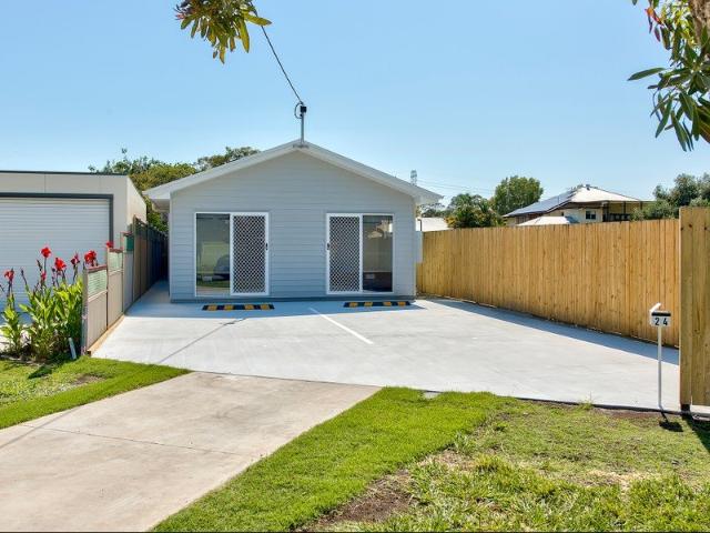FULLY FURNISHED, DESIGNER STUDIO APARTMENT BILLS INCLUDED!