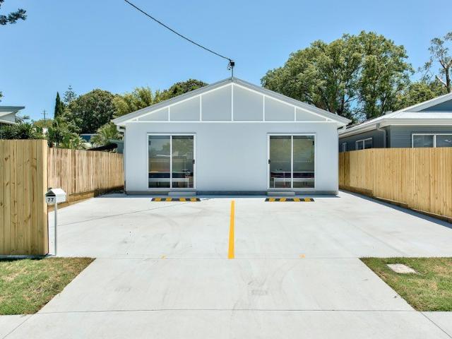FULLY FURNISHED, DESIGNER STUDIO APARTMENT BILLS INCLUDED!