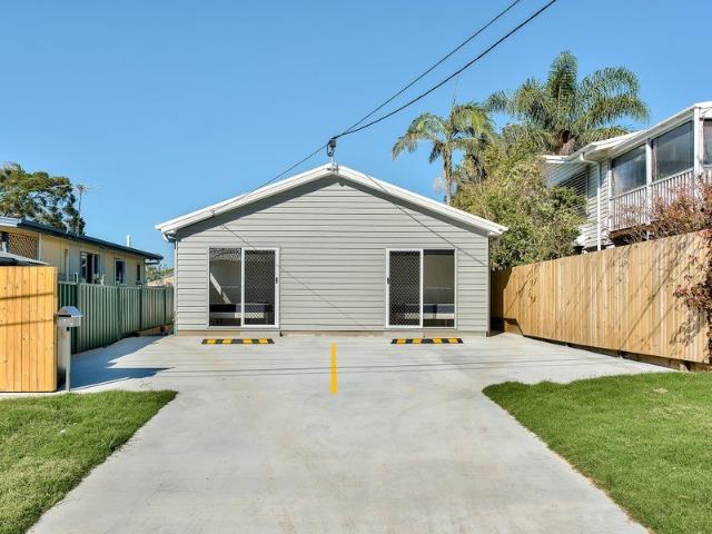 FULLY FURNISHED, DESIGNER STUDIO APARTMENT BILLS INCLUDED!