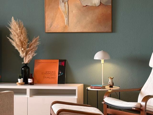 Fully furnished designer sunlit apartment · 2.5 rooms · 77 m² · large south facing balcony, Dusseldorf Amsterdam Apartments for Rent