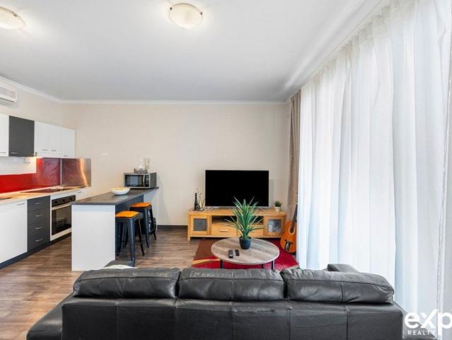 Fully Furnished, Easy Care Living in the Heart of Mawson Lakes