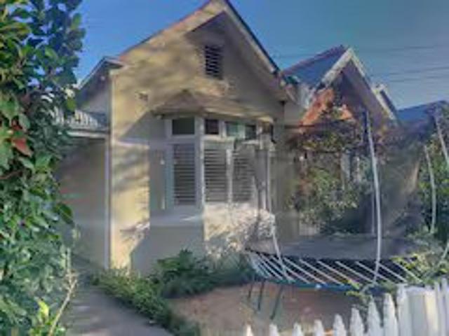 FULLY FURNISHED: Elwood Edwardian 3BEDR+Garage walk village+beach