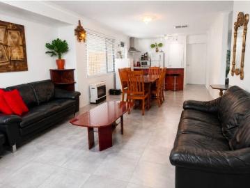 FULLY FURNISHED & EQUIPPED HOME