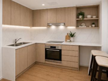 FULLY FURNISHED & EQUIPPED TERRACE Minutes from Central Station & Crown St, 2 bedrooms + Study