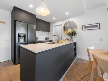 Fully Furnished Executive Apartment with Private Rooftop Terrace in the Heart of Canberra